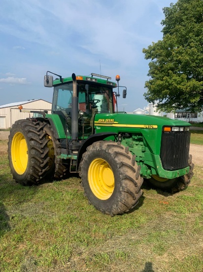 John Deere 8410