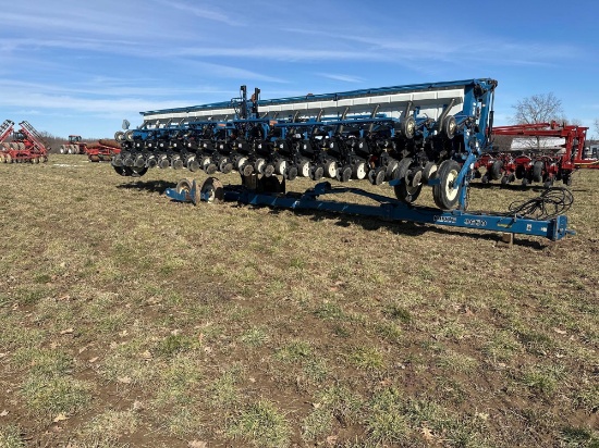 KINZE 3650 Planter