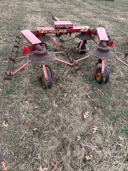 New Holland Tedder