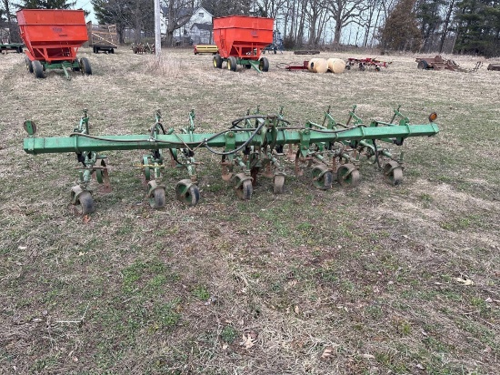 John Deere Cultivator