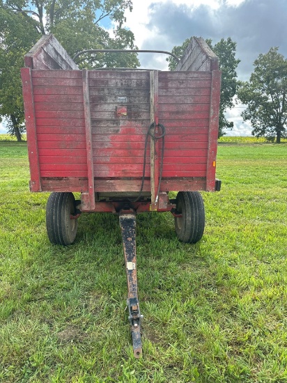 silage wagon