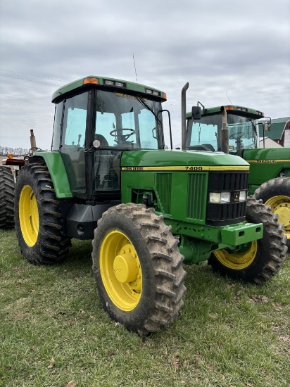 John Deere 7400 Tractor