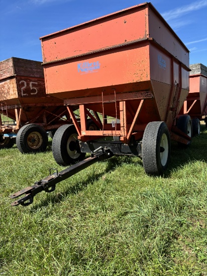 KILLBROS 385 GRAVITY WAGON W/ KILLBROS 13 TON GEAR