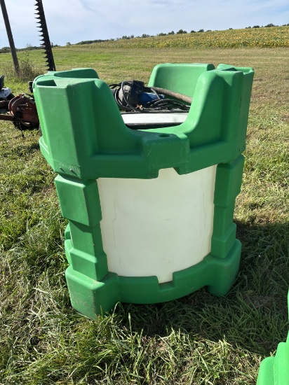 110 Gal Shuttle Tank W/ Pump