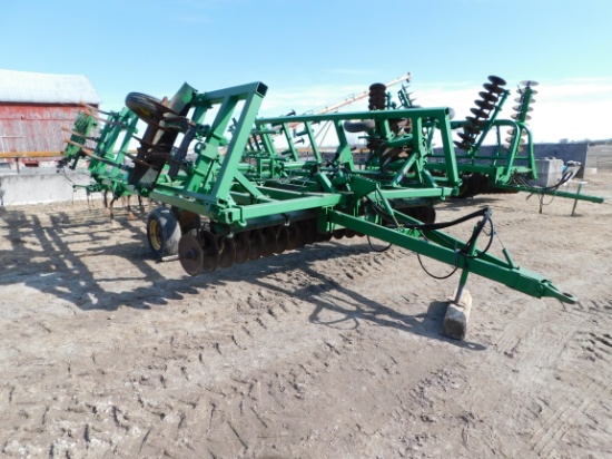 20ft John Deere Mulch Finisher