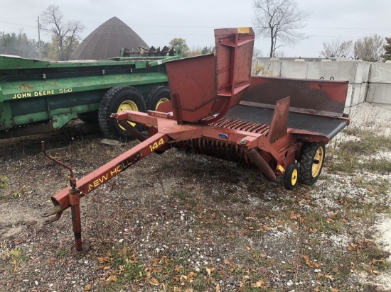 New Holland 144 Hay Inverter