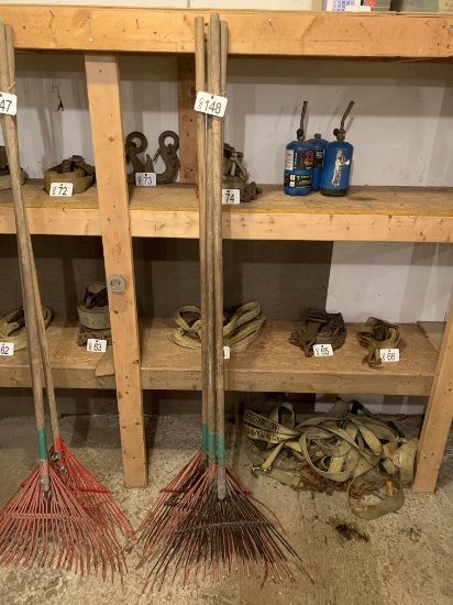 FOUR FAN RAKES