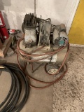 AIR COMPRESSOR