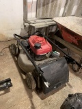 HONDA PUSH MOWER WITH BAGGER