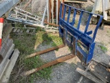 PALLET FORK ATTACHMENT FOR KUBOTA R520