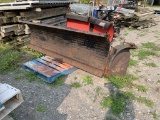 SNOW BLADE ATTACHMENT WITH WINGS FOR KUBOTA R520