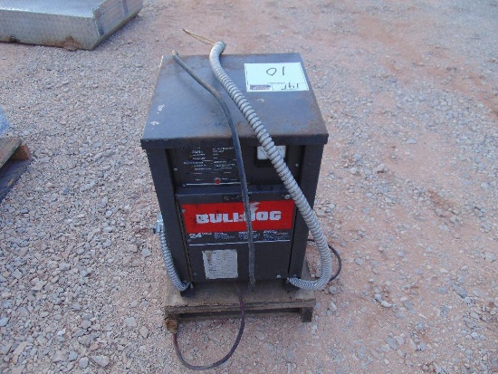 Bulldog 24 volt Battery Charger s/n f9599