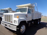 2001 IHC 2500 T/A Dump Truck, s/n 1htgcadr31h391655, ihc eng, auto trans, od reads 144330 miles,