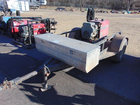 2000 Lincoln Ranger 8 Welder on 12' S/A Trailer, s/n 10537 , kohler eng, hour meter reads 811 hrs,