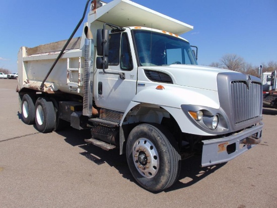 2009 IHC 7400 T/A Dump Truck, s/n 1htwgaat19j141805, max force dt eng, auto trans, od reads 90930