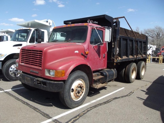 2000 IHC 4900 T/A Dump Truck, s/n 1htshaar6yh257992, dt466 eng, auto trans, od reads 128097 miles