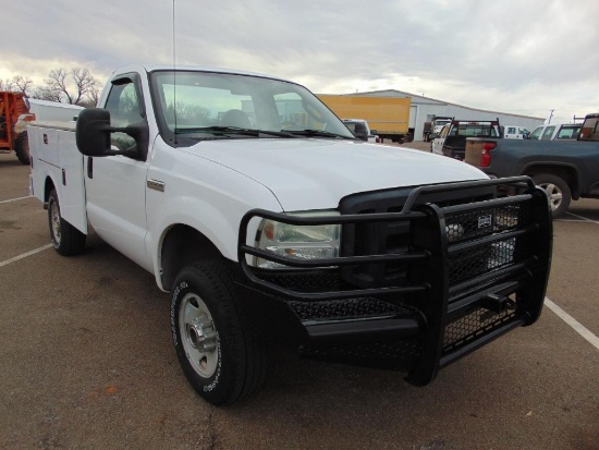 2006 Ford F250 4x4 Service Pickup, s/n 1fdnf215x6ea84328, v8 , auto trans, od reads 86137 miles,