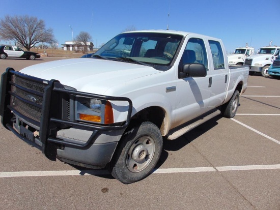 2005 Ford F250 4x4 Crewcab Pickup, s/n 1ftsw215x5ec07812, v8 gas eng, auto trans, od reads 138179