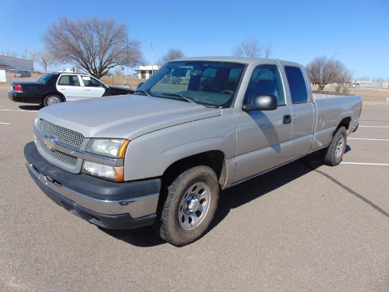 2005 Chevy 1500 4x4 Extcab Pickup, s/n 1gcek19v85e276991, v8 gas eng, auto trans, od reads 153983
