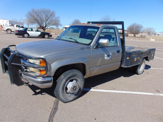 1999 Chevy 4x4 Flatbed Pickup, s/n 1gbjk34r2xf025003, v8 auto trans, od reads 76875 miles