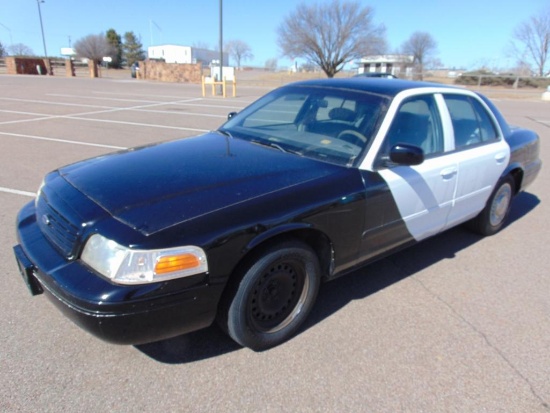 1999 Ford Crown Vic Car, s/n 2fafp71w8xx111611, v8 gas eng, auto trans, od reads 96312 miles