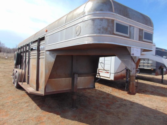 2002 Bonanza 16' Gooseneck Livestock Trailer, s/n 1x7gs16273c519328, divider gate