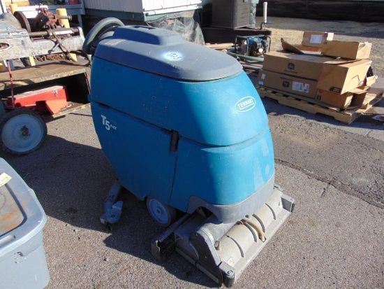 Tennant T5FAS Floor Cleaner, s/n 10334187