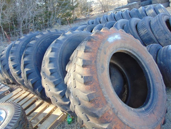 (6) 17.5-25 loader tires