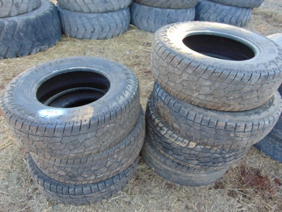 (7) 265/70r17 tires