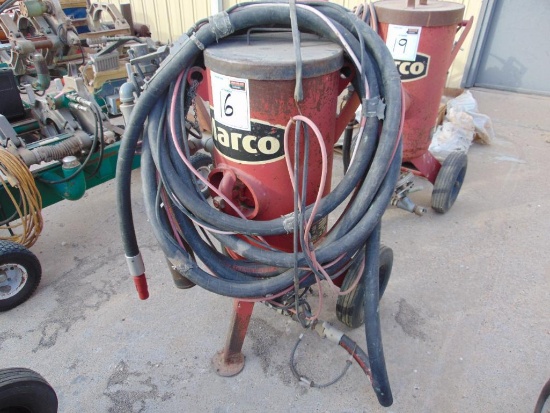 Marco Blast Pot s/n m3c-006, w/blast hose & nozzle....Yard 1