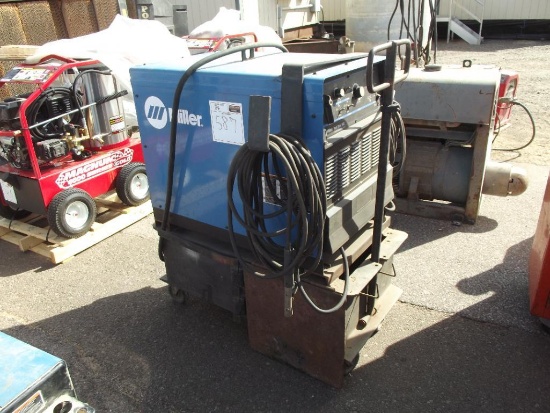 MILLER GOLDSTAR 452 CC-DC WELDING POWER SOURCE