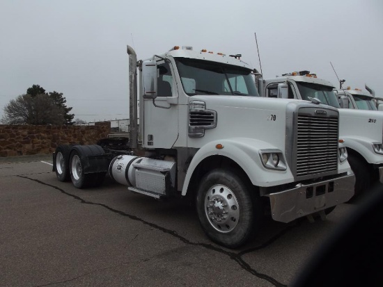 2015 FREIGHTLINER 122SD T/A TRUCK TRACTOR, S/N 3AKJGNDV4FDGR0804, DETROIT ENG, 10 SPD TRANS, OD