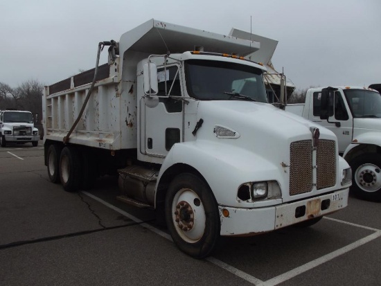 2006...KENWORTH T300 T/A DUMP TRUCK , S/N 2NKMLZ9X76M133832, CUMMINS ENG, AUTO TRANS, OD READS 31531