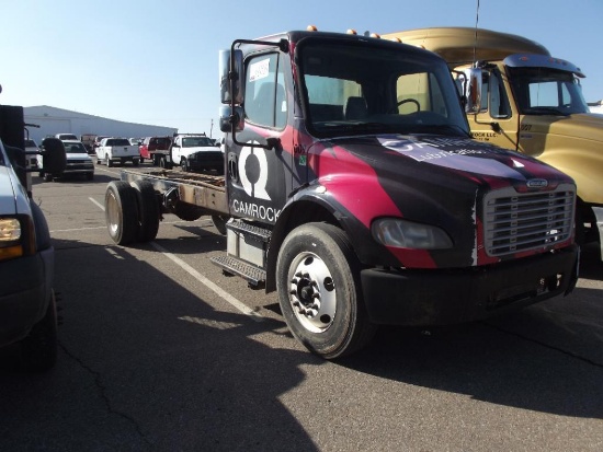 2006 FREIGHTLINER CAB & CHASSIS S/A TRUCK, S/N 1FVACXDC87HY43269, CAT ENG, 6 SPD TRANS, OD READS