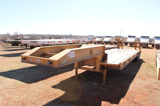 1969 FREUHAUF T/A EQUIPMENT TRAILER, S/N F52571, 30' DECK, 3' DOVE W/RAMPS