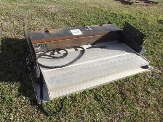 TOMMY LIFT GATE...