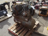 DAYTON SPEEDAIR...30 GALLON AIR COMPRESSOR...