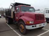 2000 IHC 4900 T/A TRUCK W/ DUMP BED, S/N 1HTSHAAR8YH257993, DT466 ENG, AUTO TRANS, OD READS 030777