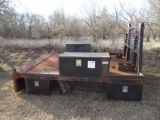 10' FLATBED W/TOOLBOXES