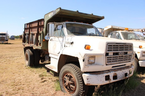 1991 FORD F800 S/A DUMP TRUCK, S/N 1FDXK84A2MVA17025, DIESEL ENG, AUTO TRANS, OD READS 60788 MILES