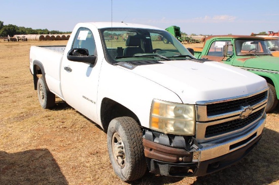 2007 CHEVY 2500 2WD PICKUP, S/N 1GCHC24K67E507824, V8 , AUTO TRANS, OD READS 264339 MILES. PICKUP...
