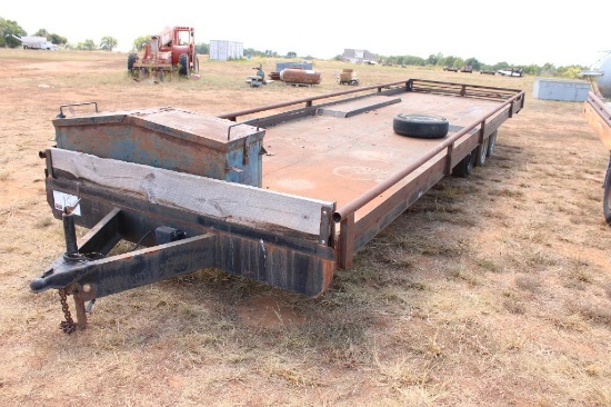 SHOPBILT TRI AXLE 30' BUMPERPULL TRAILER, STEEL FLOOR, DRIVE OVER FENDERS, TOOLBOX & SPARE (NO