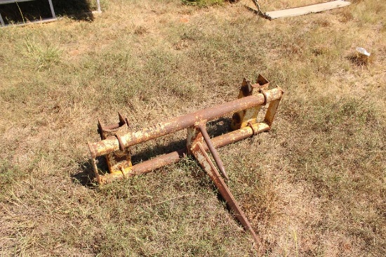 HAY SPIKE FOR FRONTEND LOADER