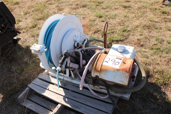 HOSE REEL W/ PUMP