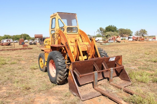 MASSEY FERGUSON 1650 WHEEL LOADER, S/N G556, G.P BKT W/FORKS, CAB, PERKINS ENG (ENGINE PROBLEMS,