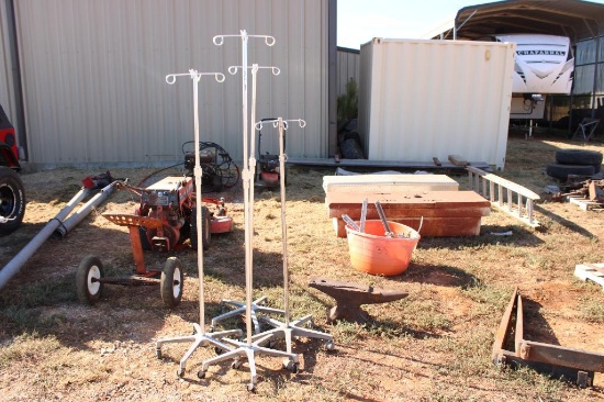 (4) HOOK STANDS...