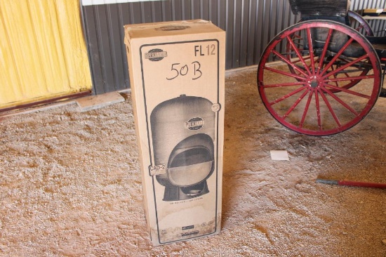 FLEX LITE FL12 35 GALLON PRESSURE TANK ( UNUSED)