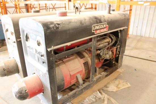 LINCOLN SA200 F-163 WELDER, S/N A73521, HOUR METER READS 782 HRS. RUNS & OPERATES. LOCATED IN YAR...