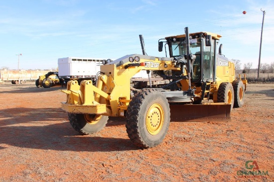 2014 JOHN DEERE 672GP MOTOR GRADER, S/N PEF657637, SCARIFIER, 14' M.B, CAB, A/C-HEAT, ELECTRO HYD