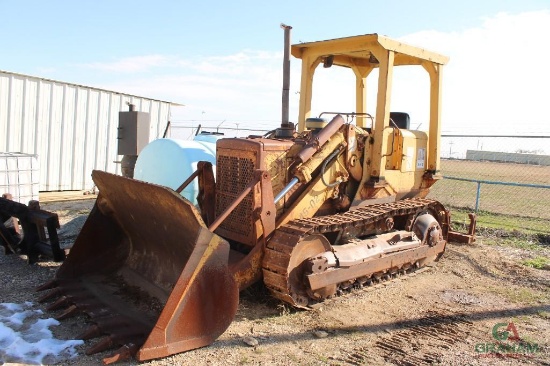 CAT 951C CRAWLER LOADER, S/N 86J05469, G.P BKT, CANOPY, RIPPERS, STARTS & OPERATES, SELLS OFFSITE